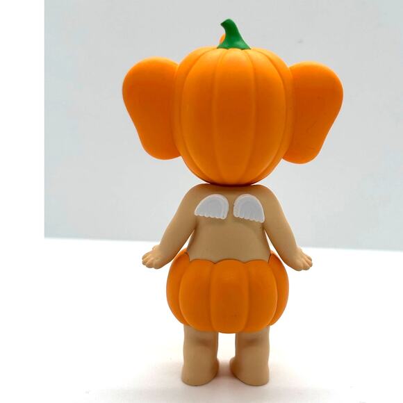 Authentic Sonny Angel Elephant Mini Figure, From Pumpkin Patch Series - NEW - Picture 2 of 2